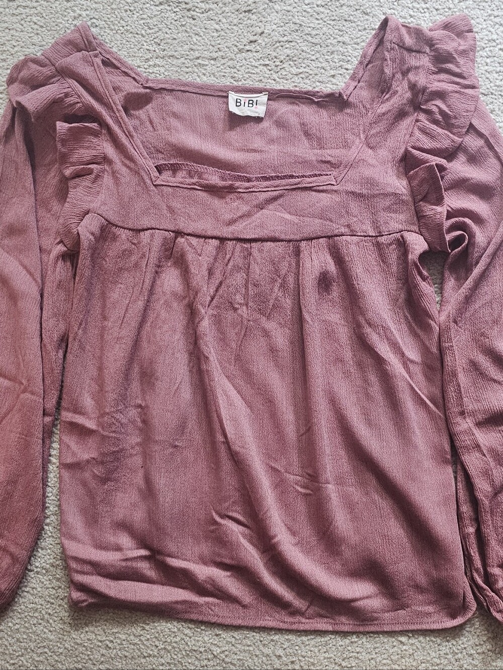 BiBi long-sleeve blouse is crafted from a lightweight, crinkled gauze fabric - Picture 2 of 8